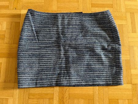 Esprit Damen Rock Gr. 40 (neuwertig)