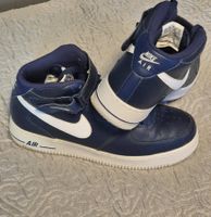 Nike Air  Turnschuhe Größe 44 dunkelblau