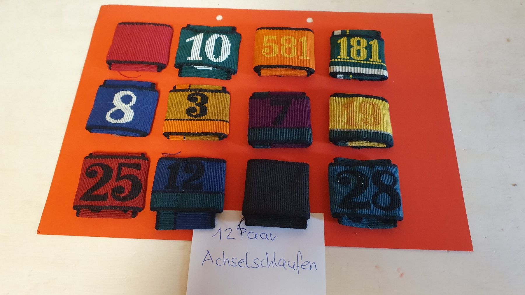 Schweizer Armee Uniformi: 12 Paar Achselschlaufen – Usato da Richigen venduto da Auerhahn11 1