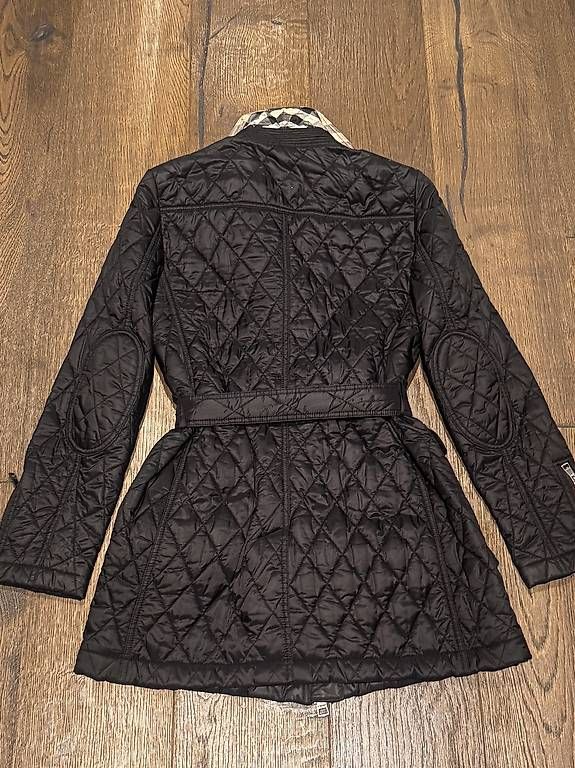 Burberry Jacken: Burberry Jacke – Gebraucht aus Stetten SH von Coco056 1