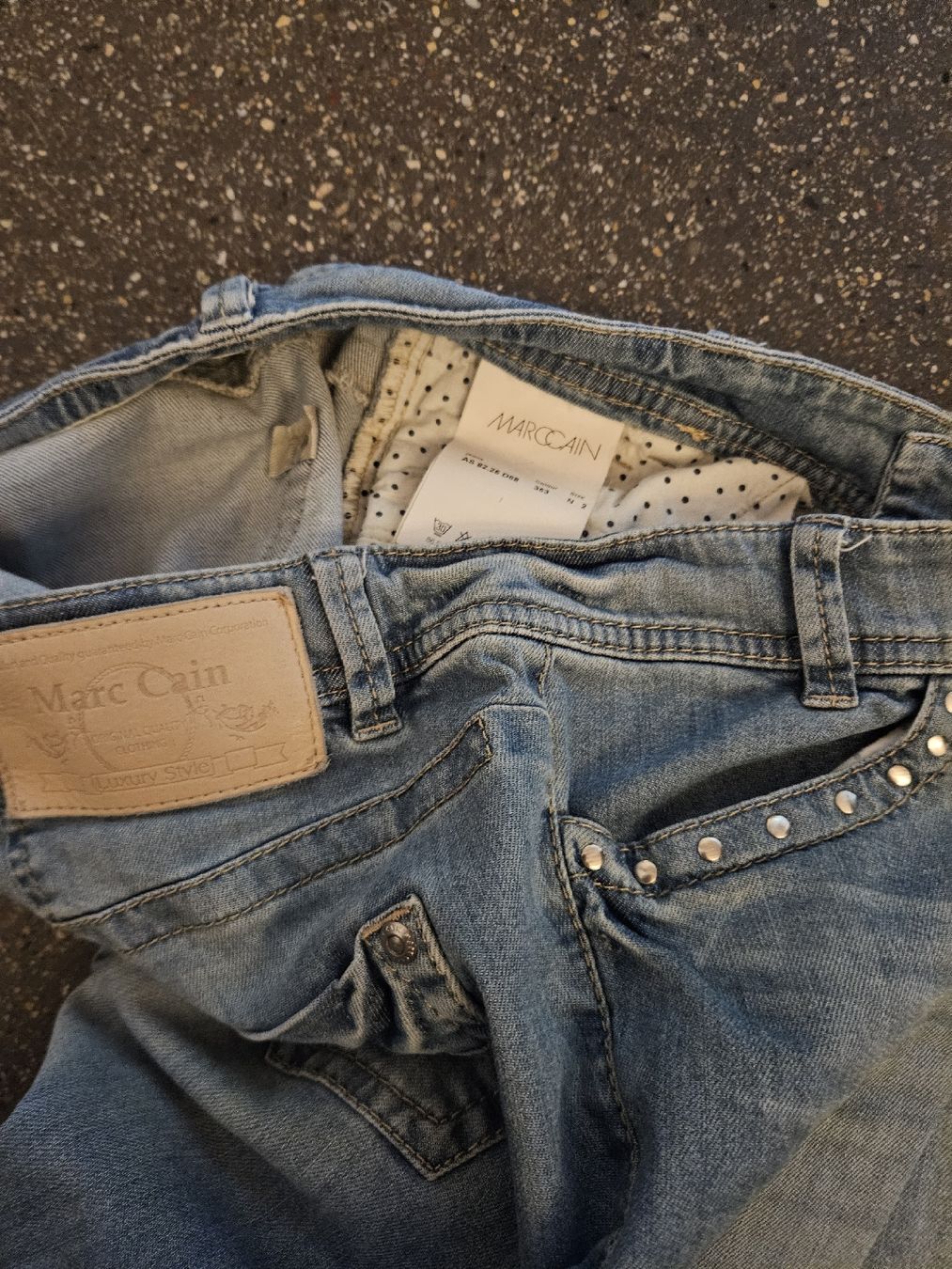 Marc Cain Jeans: Marc Cain Jeans hellblau N 2 – Gebraucht aus Anwil von tamoos 6
