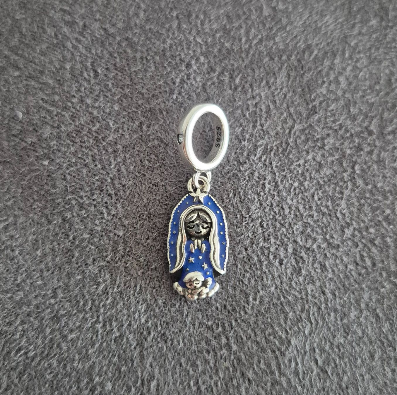 Ciondoli: Silber Charm heilige Maria +Garantie – Nuovo (secondo la descrizione) da Rotkreuz venduto da Carbone_Bijou-Shop