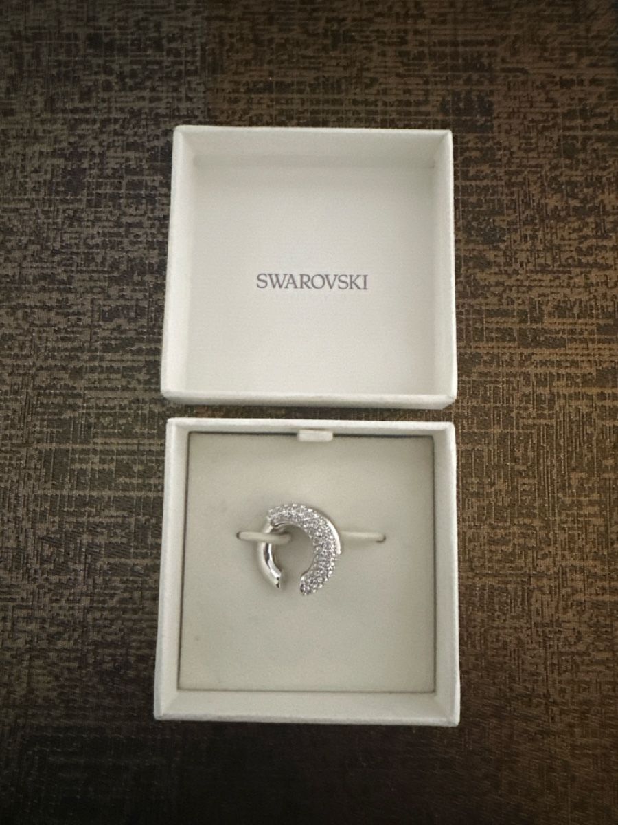 Swarovski Orecchini pendenti & Orecchini a lobo: Swarovski Ear cuff – Nuovo (secondo la descrizione) da Zürich venduto da Souljunic