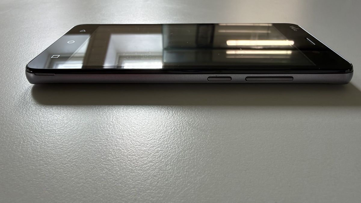 Wiko Telefoni cellulari / Smartphones: Wiko Jerry Android 6.0 gebrauchter Zustand – Usato da Kirchberg BE venduto da pimposchinder 4