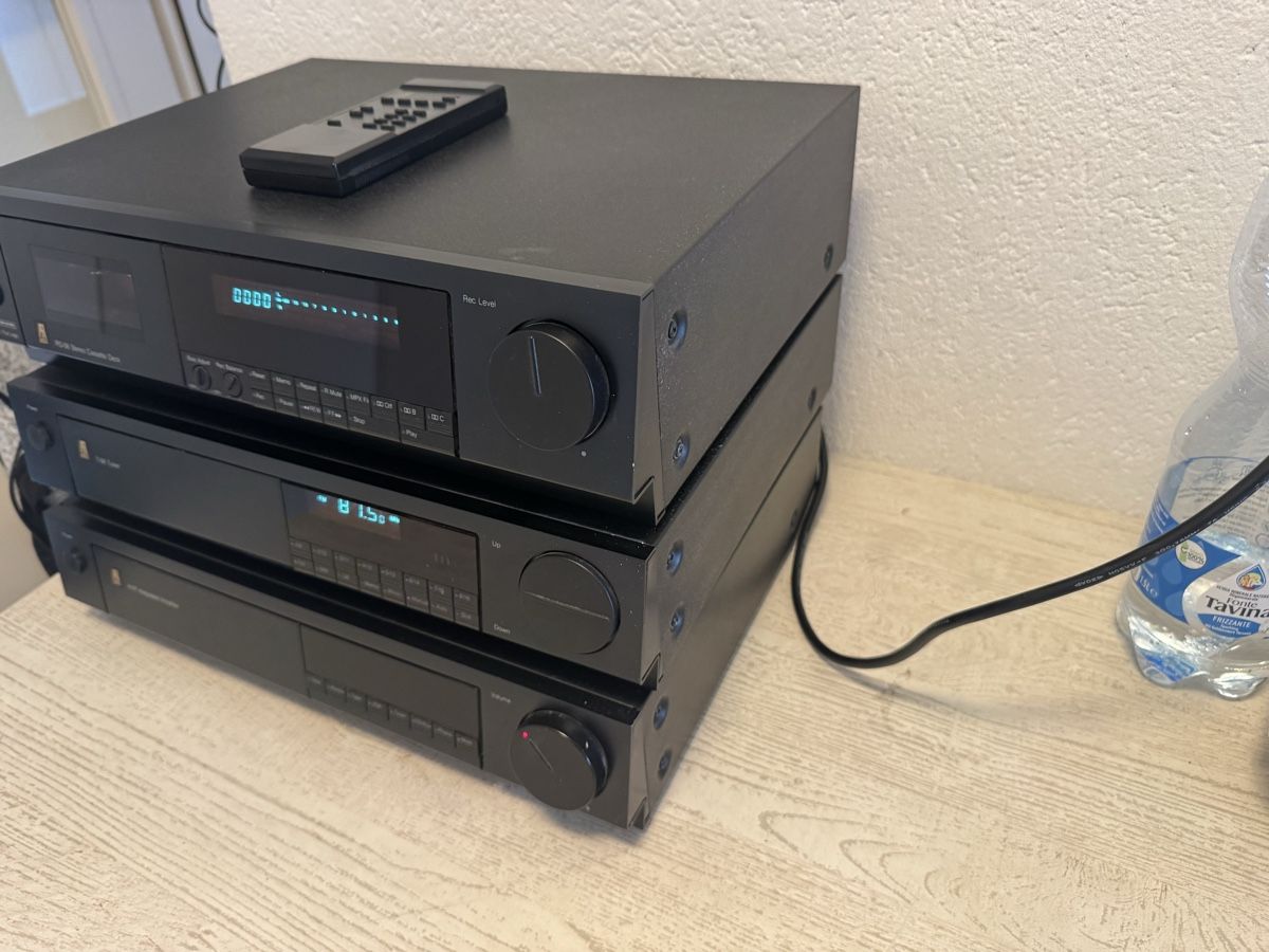Audio Research Amplificatori: Acoustic research stereo anlage – Usato da Zunzgen venduto da milesdavis76 3