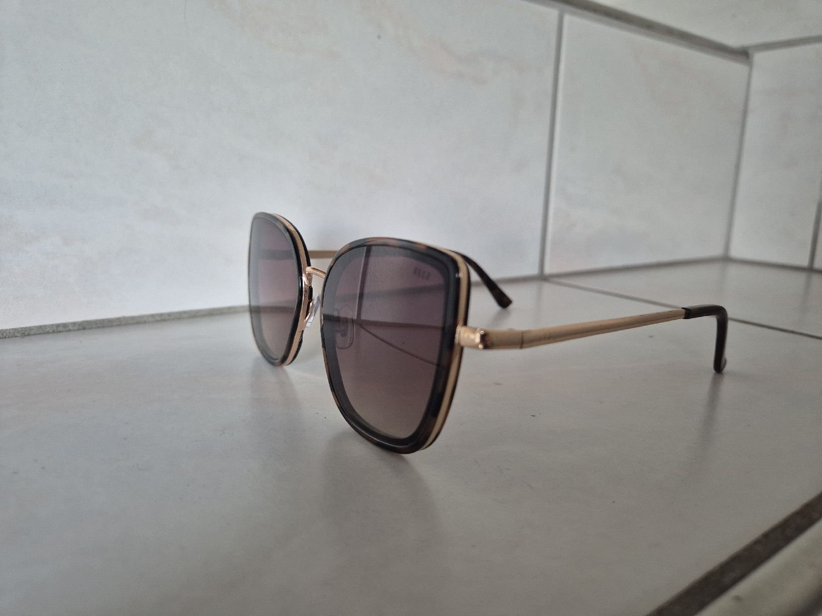 Brillen & Gläser: ELLE sunglasses – Gebraucht aus Kilchberg ZH von emi_6vtg 2