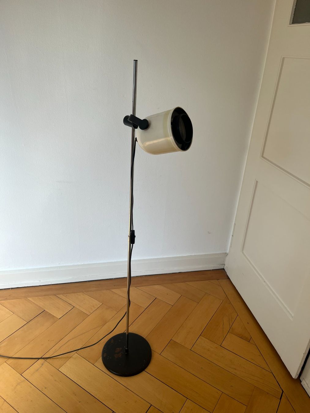 Lampade: Vintage Spotlampe Stehlampe – Usato da Zürich venduto da Dimitreezer 1