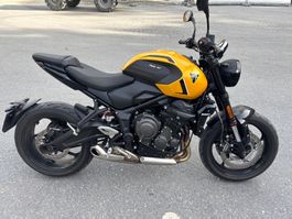 Triumph Trident 660 – sehr gepflegt