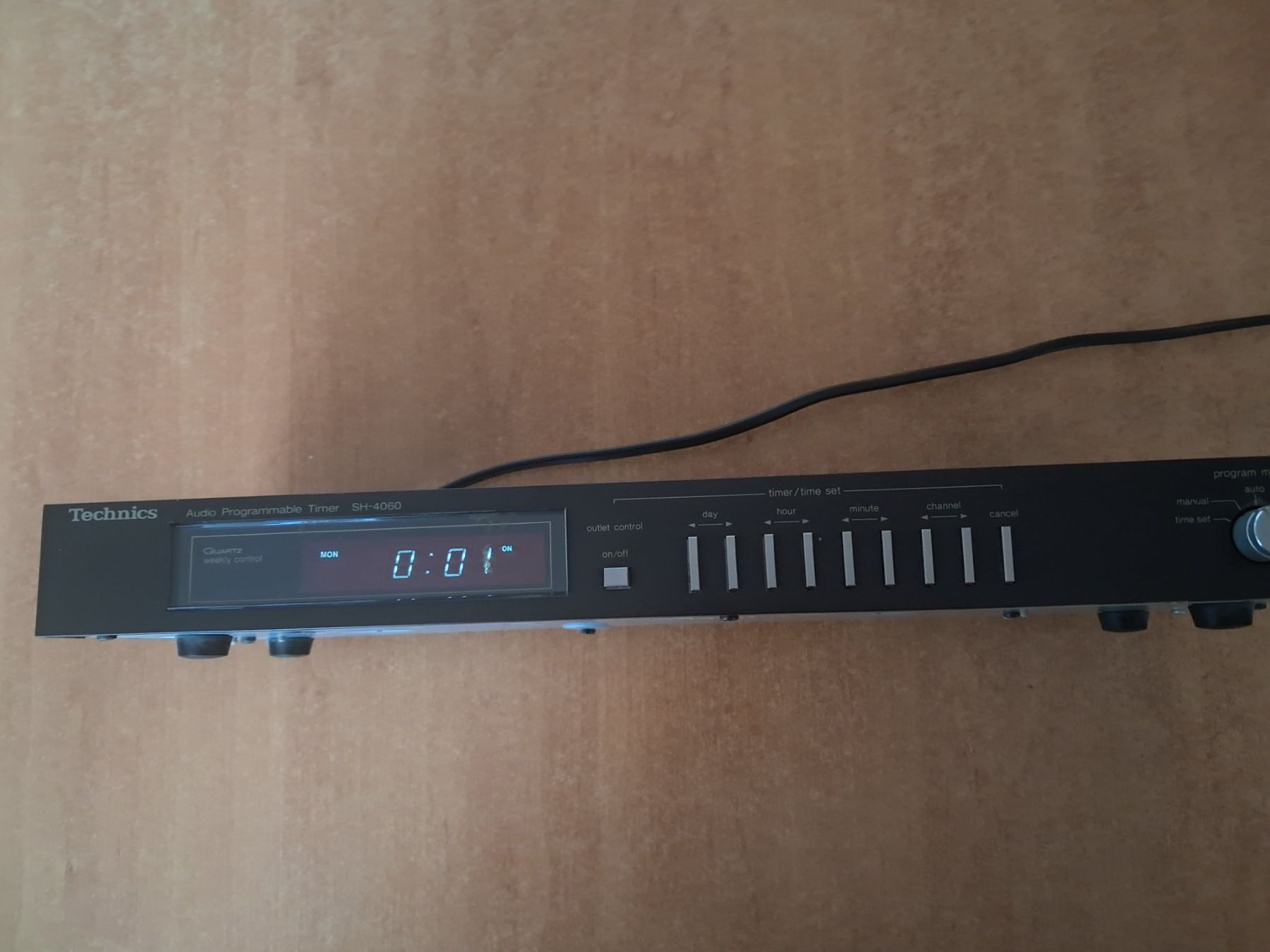 Technics Egaliseurs: Minuterie audio programmable Technics SH-4060 Vintage – D'occasion à Renens VD par Pflea 1