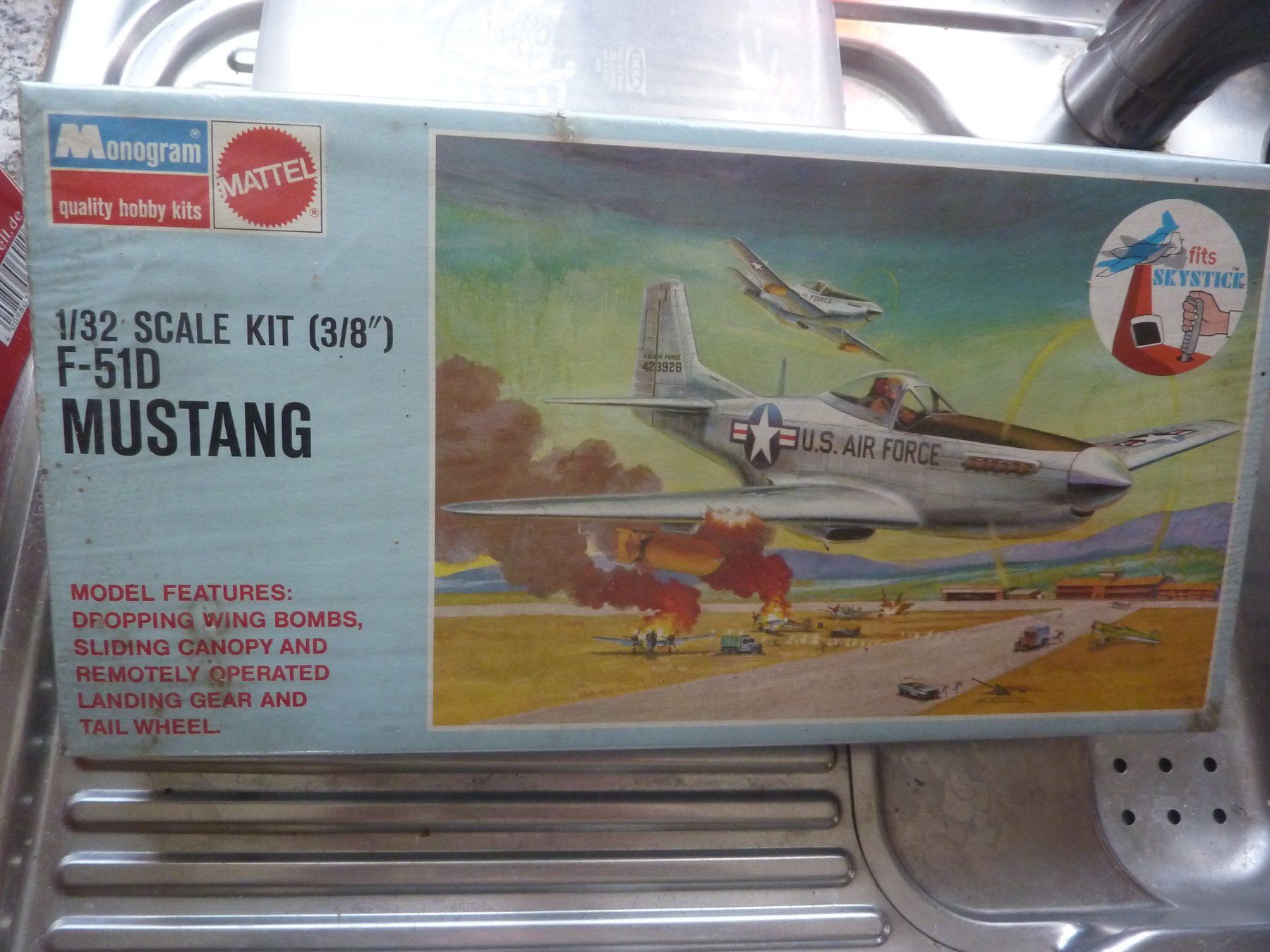 Kit di modellismo & Modellini statici: MUSTANG – Nuovo e nell'imballaggio originale da Balsthal venduto da bouteliee