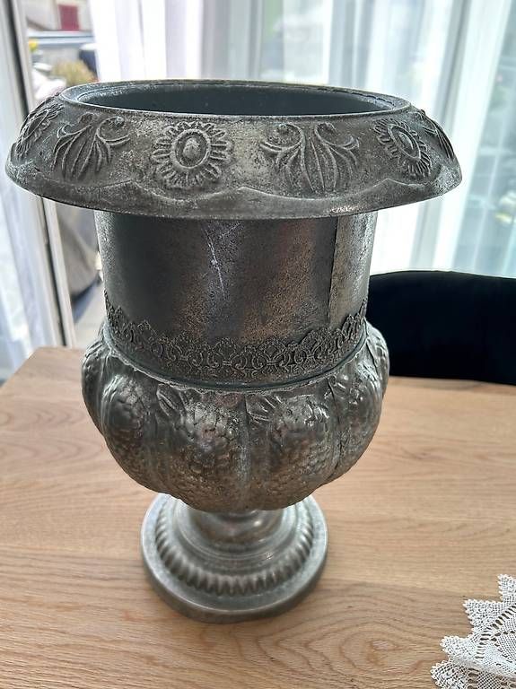Vasen & Gefässe: Bodenvase – Gebraucht aus Worb von Khloe72