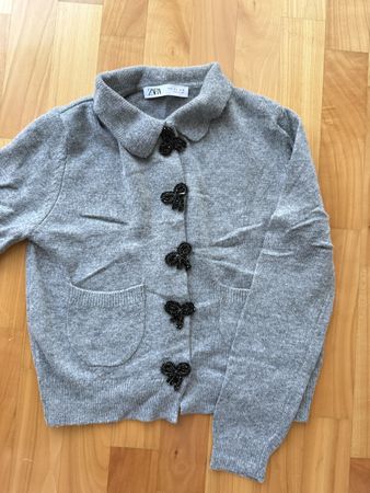 Zara Strickjacke grau mit Schleifen-Knöpfen Grösse S