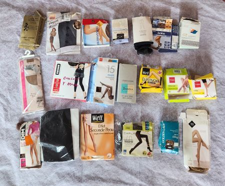 Lot  de 20 collants  / chaussettes / divers marques et taill