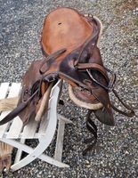 Antiker Ledersattel, armee Dekoration, Reiten