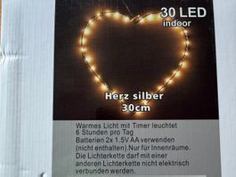 Neuware Herz leuchtend mit Timer Batterien