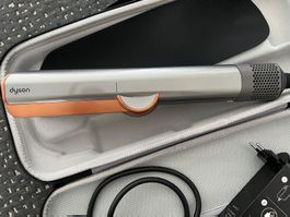 Dyson Airstrait