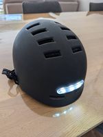 Velo Helm mit integriertem Licht (aufladbar) - Grösse L