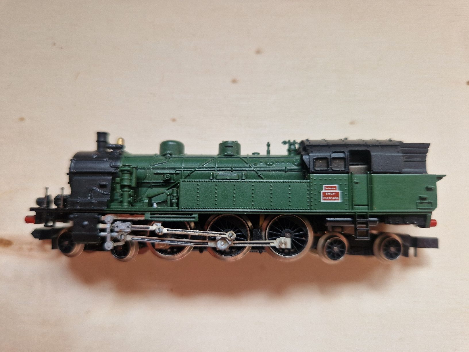 Arnold Modellini di ferrovie: Jolie locomotive à vapeur  – Usato da Neuchâtel venduto da allen07 2