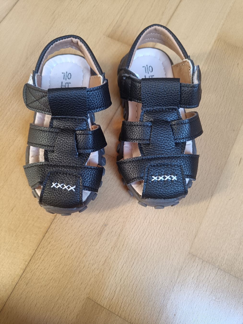 Scarpe per ragazzi: Sandalen Grösse 25 – Usato da Jaberg venduto da urig17.