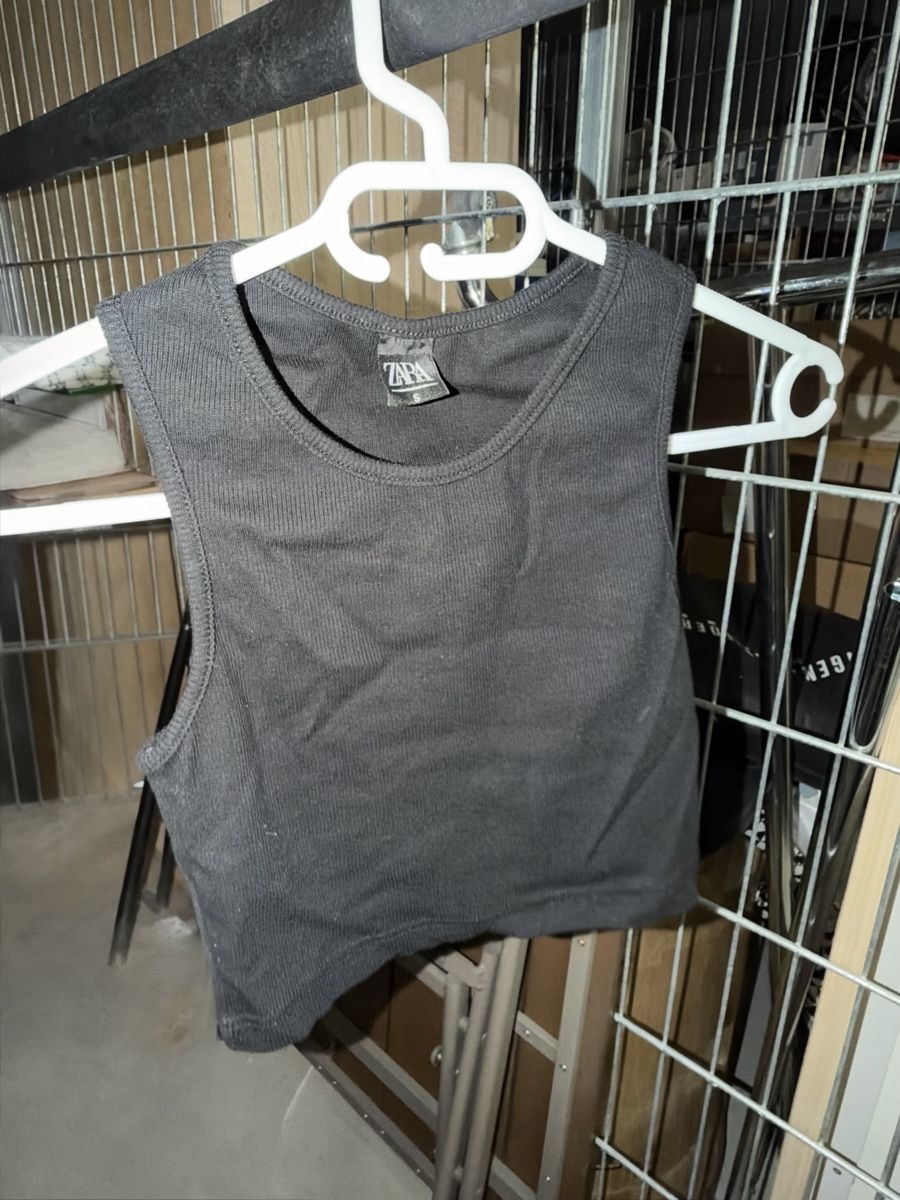Zara Top: Zara crop top – Nuovo (secondo la descrizione) da Biel/Bienne venduto da Peeeep10