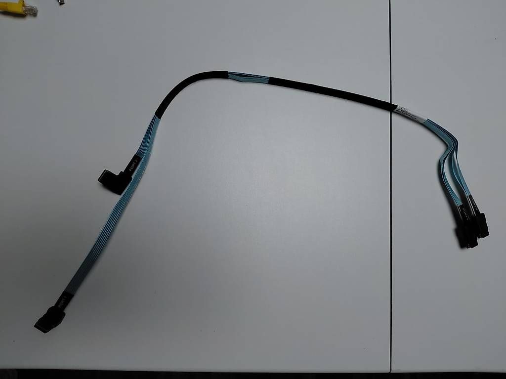 Hewlett Packard Lecteurs & Adaptateurs: HPESmartArray P408i-a Gen10 RAID-Controller SAS-Kabel DL360 – D'occasion à Däniken SO par p_b_v7bh 2