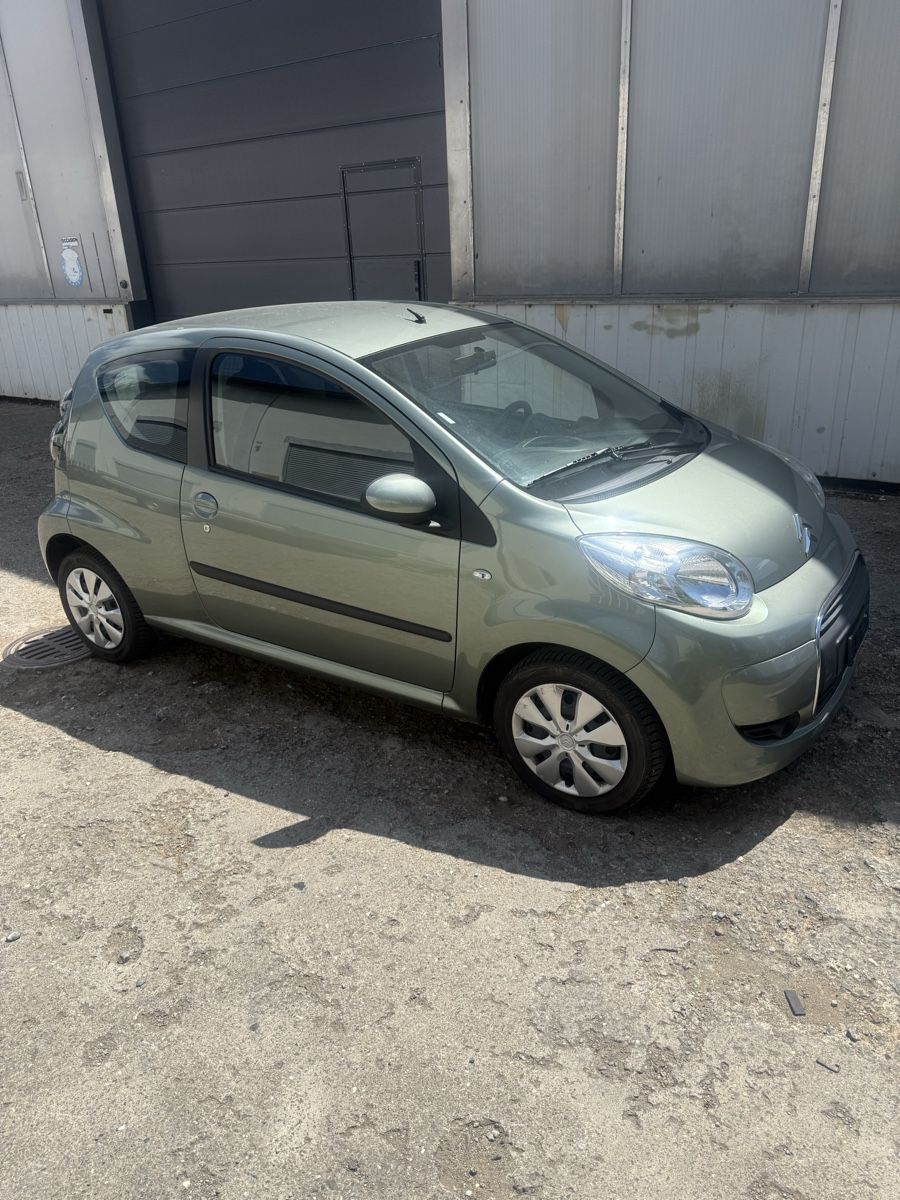 Citroën Automobili: Citroën C1 avec 95000 km – Usato da Fribourg venduto da inf_n9kg 4