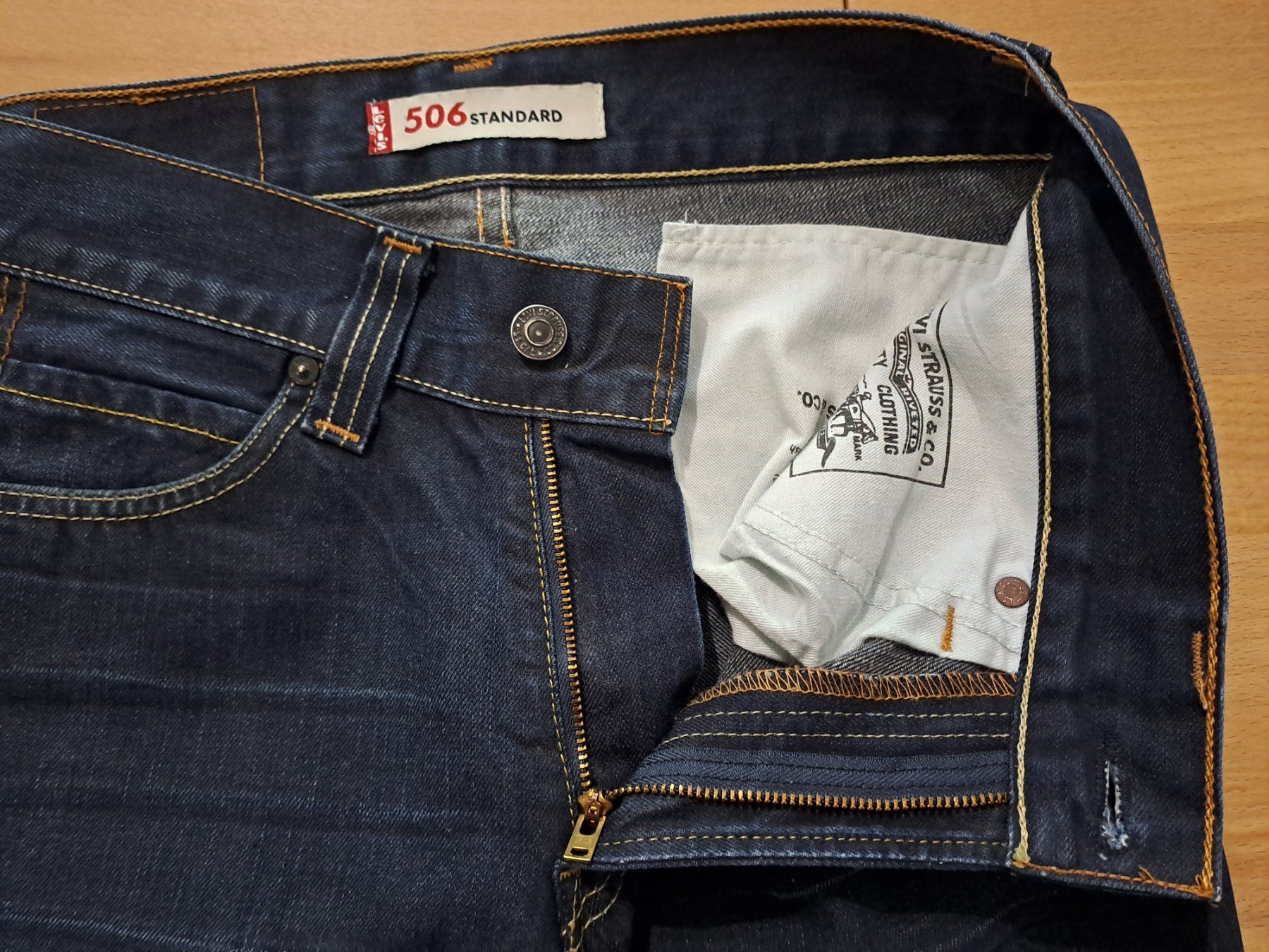 Levi's Jeans: Levis 506 W30 L34 – Nuovo (secondo la descrizione) da Meyrin venduto da dijin 7
