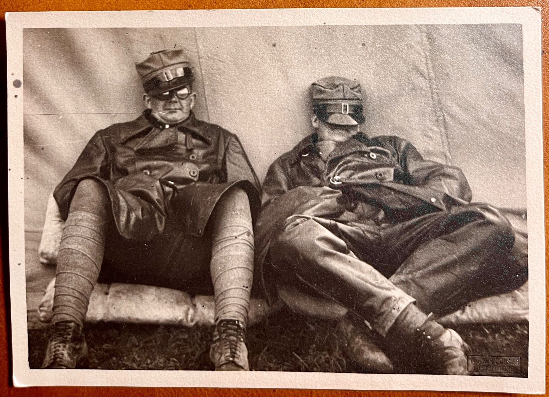 Cartoline postali: AK: Militaire - Soldats au repos – Usato da Lutry venduto da Ediego