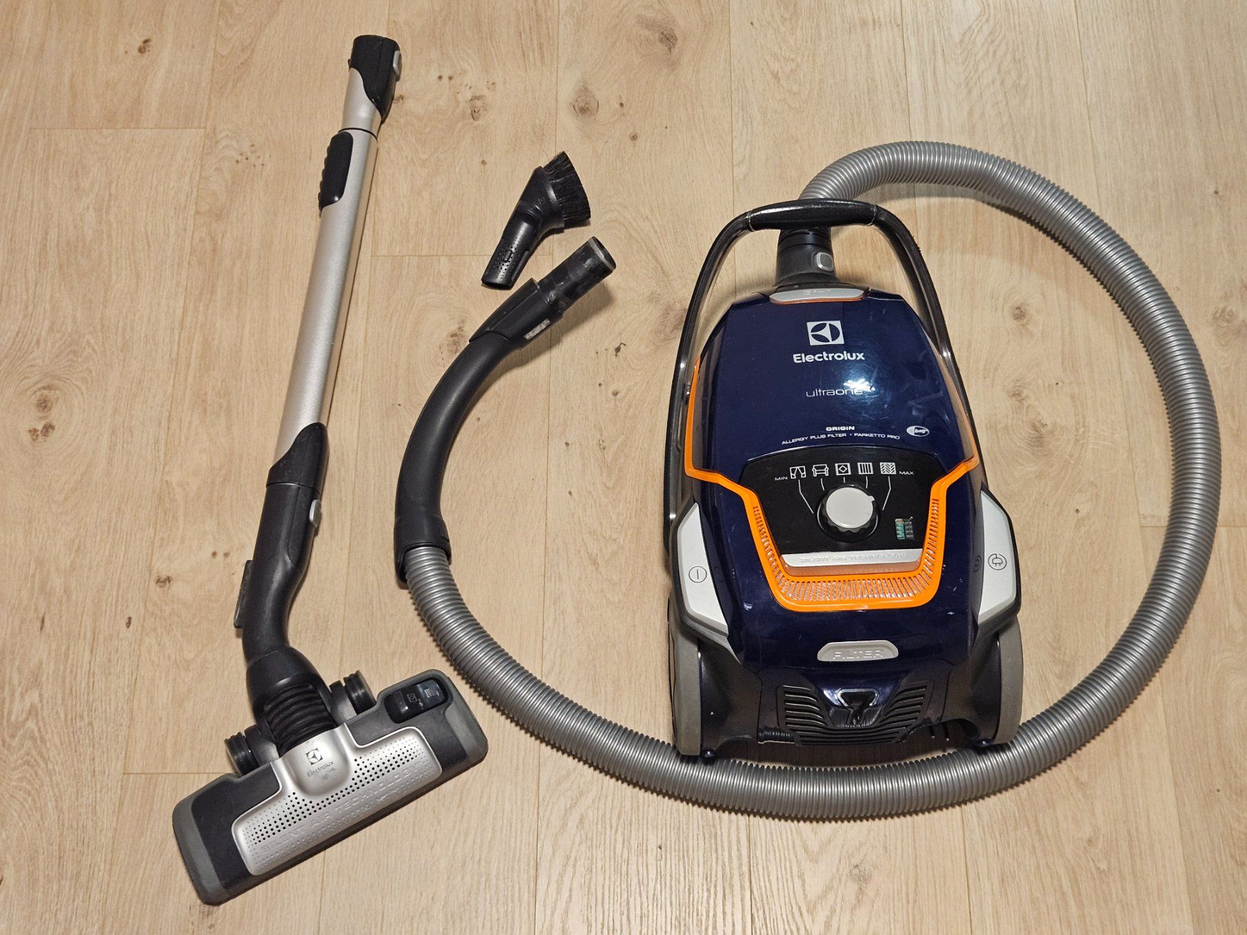 Electrolux Aspirapolveri & Accessori: Elektrolux Ultraone Origin Staubsauger – Usato da Gundetswil venduto da Maegez 2