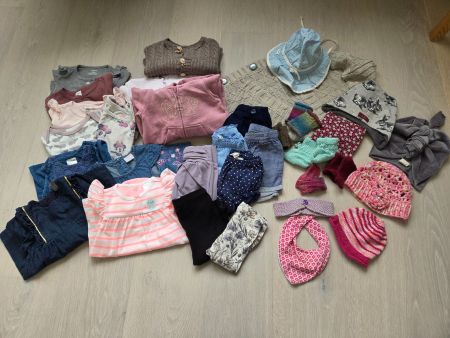 Schönes Kleiderpaket für Mädchen Gr. 50 - 80