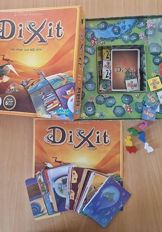 Jeux: Jeu de société Dixit – D'occasion à Ecoteaux par Francine01 1