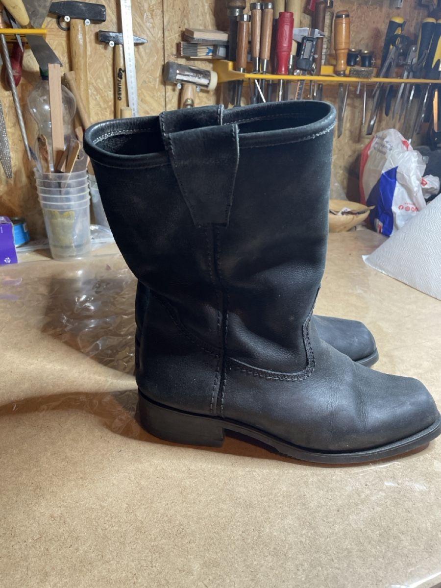 Herrenschuhe: Black Leather Boots Size 40 Used Condition – Gebraucht aus Savagnier von Fenton1995 1