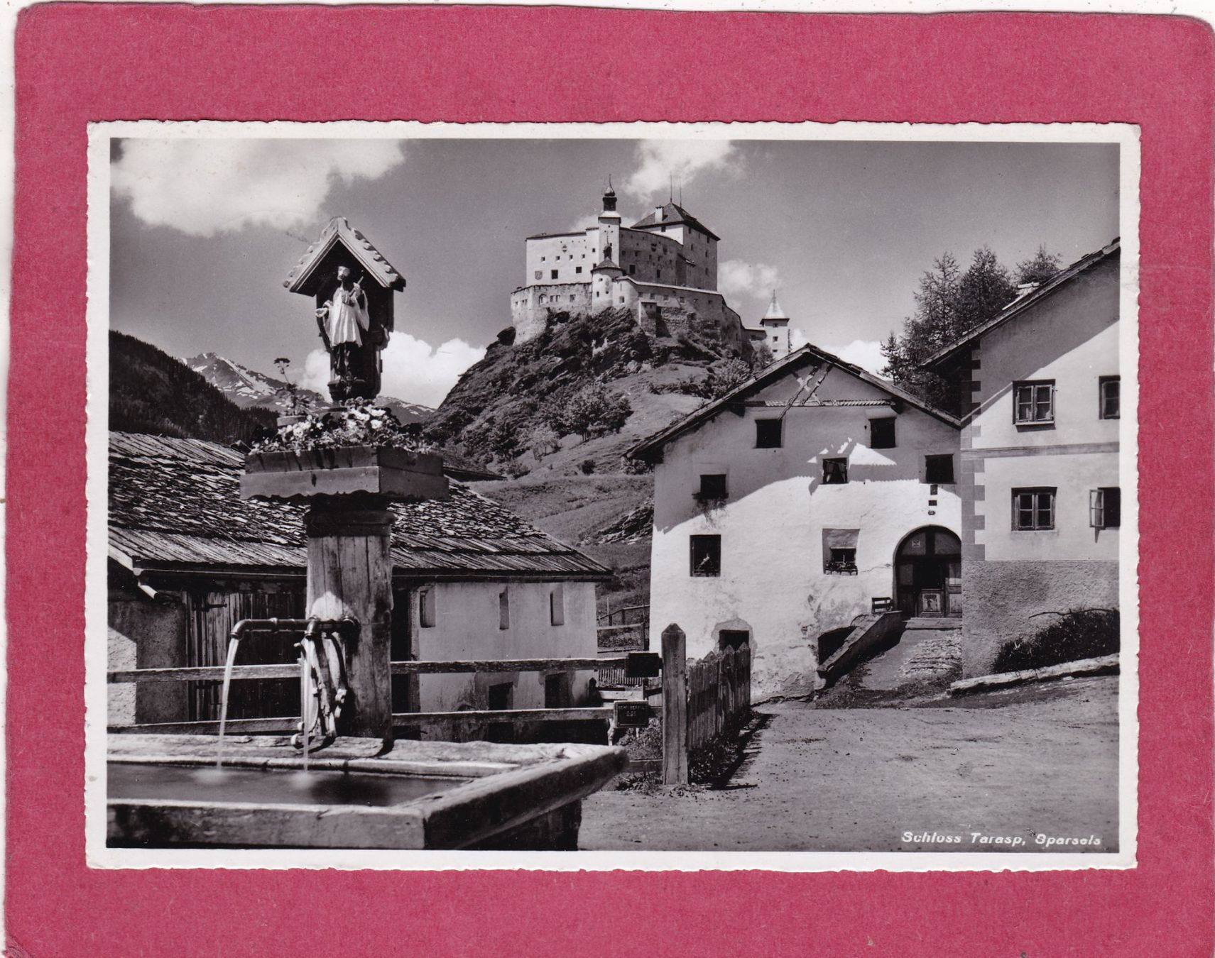 Cartes postales: Schloss Tarasp Sparsels 1956 – D'occasion à Herisau par Lisegrat2008