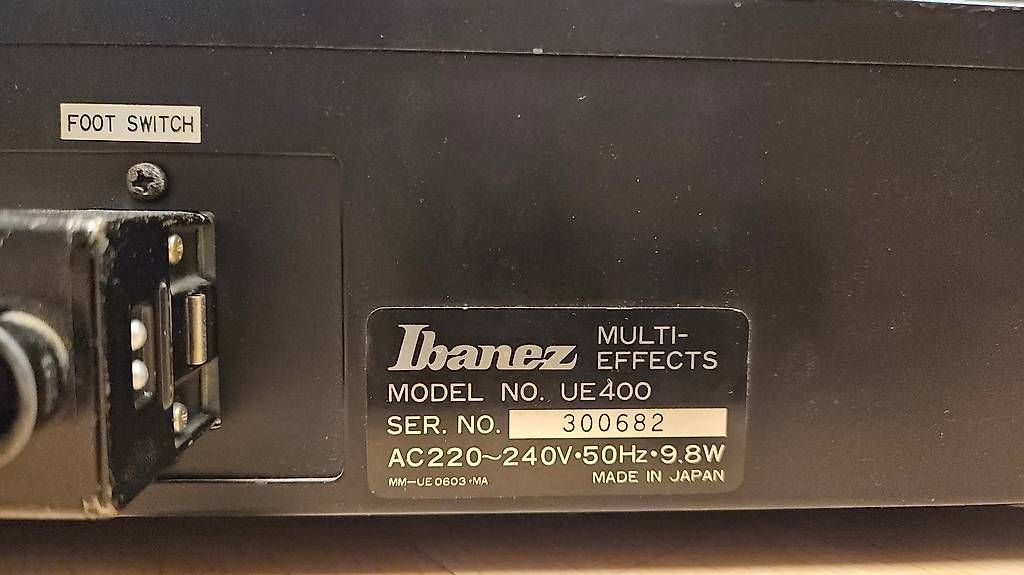 Strumenti musicali: IBANEZ UE400 1980er Multi-Effekt-Gerät – Usato da Rorschach venduto da Crossfire34343 3