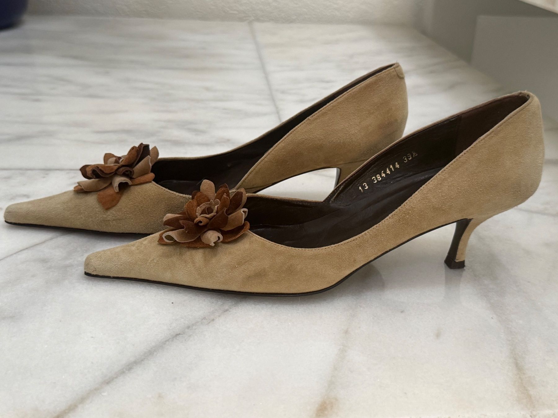 Scarpe da donna: Lodi Pumps - Gr 39.5 – Usato da Reinach BL venduto da mirjbee 1