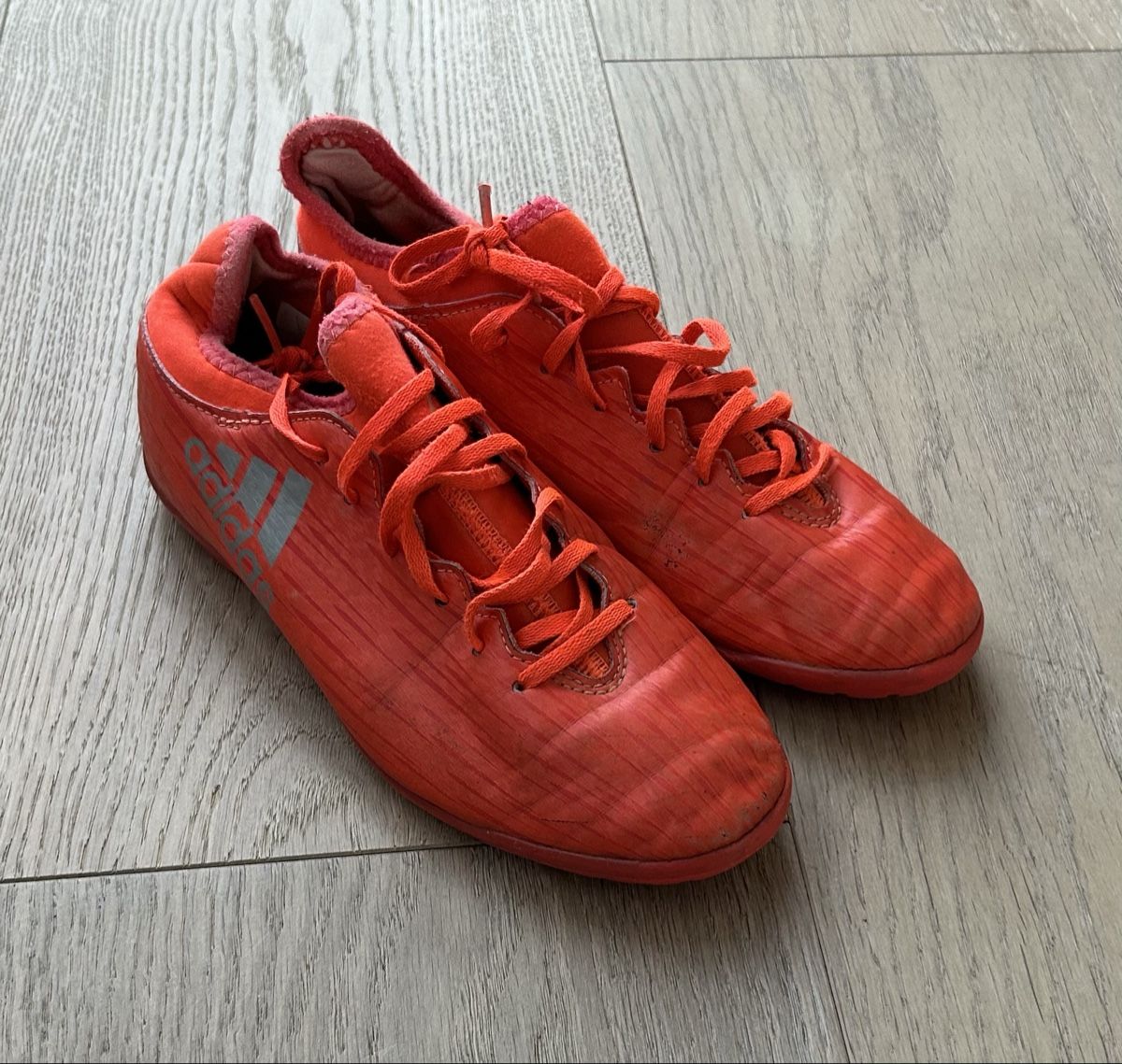 Adidas Scarpe per ragazzi: Adidas Orange Football Boots – Usato da Zug venduto da mbe_t5j2