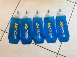 WIE NEU - AONIJIE Weiche Trinkflaschen  5er Set