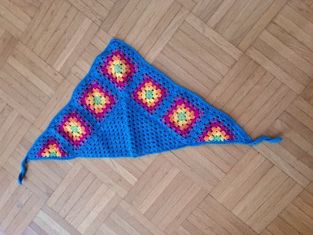 Gehäkeltes Sommer-Tuch, Dreieckstuch, Granny Squares