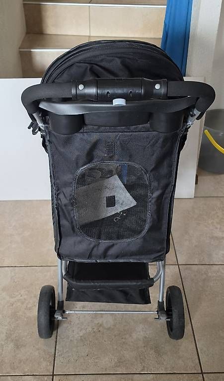 Kinderwagen: Poussette  – Gebraucht aus Chézard-St-Martin von loya25 2