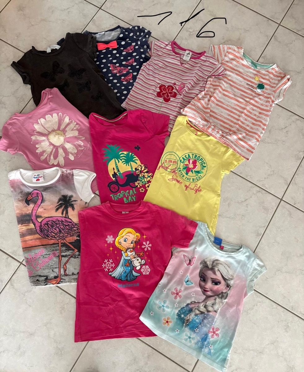 Camicette, T-shirt & Top: 10 Stk. T-Shirts – Usato da Eschlikon TG venduto da RamonaSt
