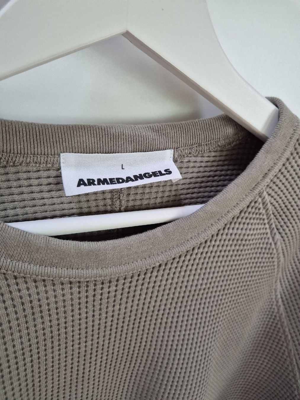 Armedangels Maglioni & Felpe: ARMEDANGELS Pullover Waffel Khaki, Size L – Usato da Kilchberg ZH venduto da emi_6vtg 4