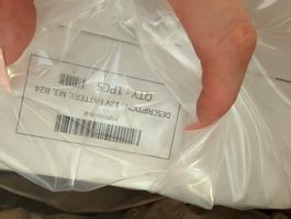 Tesla - Batterie 12V M3 B24 UN 2794 neu und originalverpackt