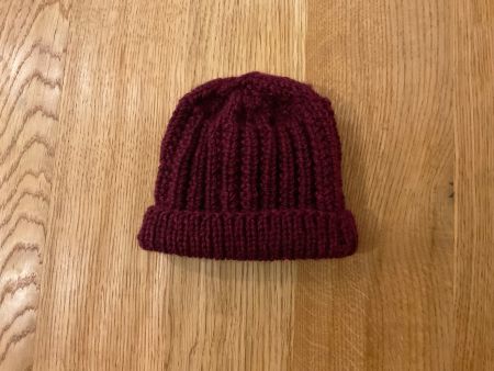 Warme, Handgestrickte Kindermütze ca.5-8 J. Weinrot