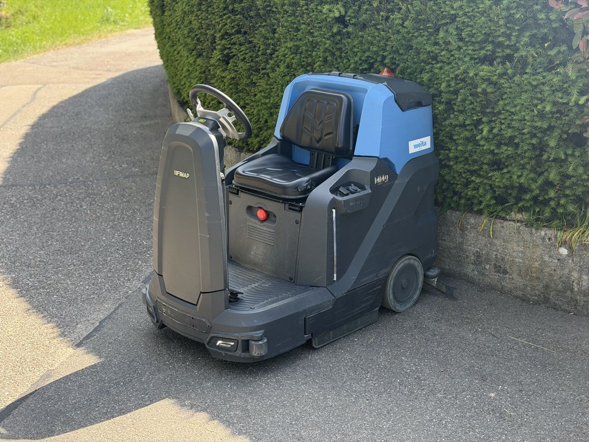 Tutte le macchine: Scheuersaugmaschine MMg Base – Usato da Zullwil venduto da Autocentersalii
