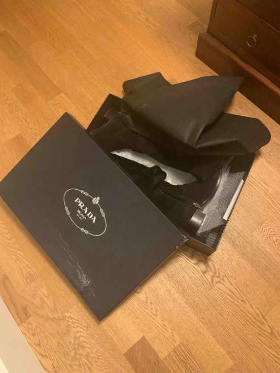 Prada Scarpe da donna: Prada Overknees / Stiefel Gr. 37 – Usato da Männedorf venduto da Cosmo11 2