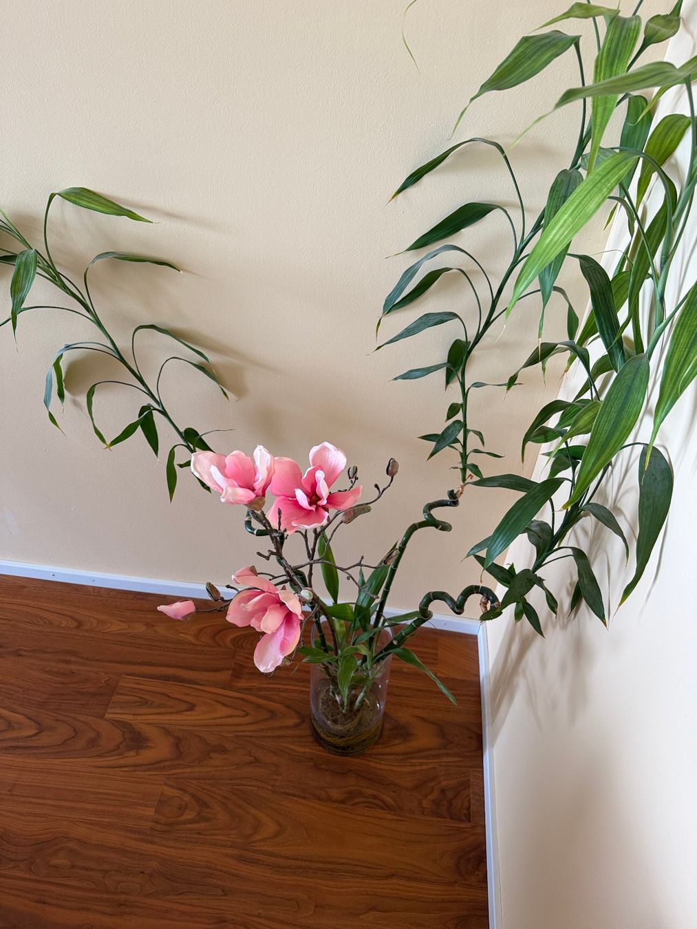 Tutte le decorazioni: Plastikblume (Dekoration) – Usato da Stäfa venduto da koopjesnu 3