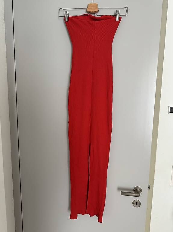Robes: Bershka Kleid Rot Gr.XS – D'occasion à Dierikon par san_9tc9 1
