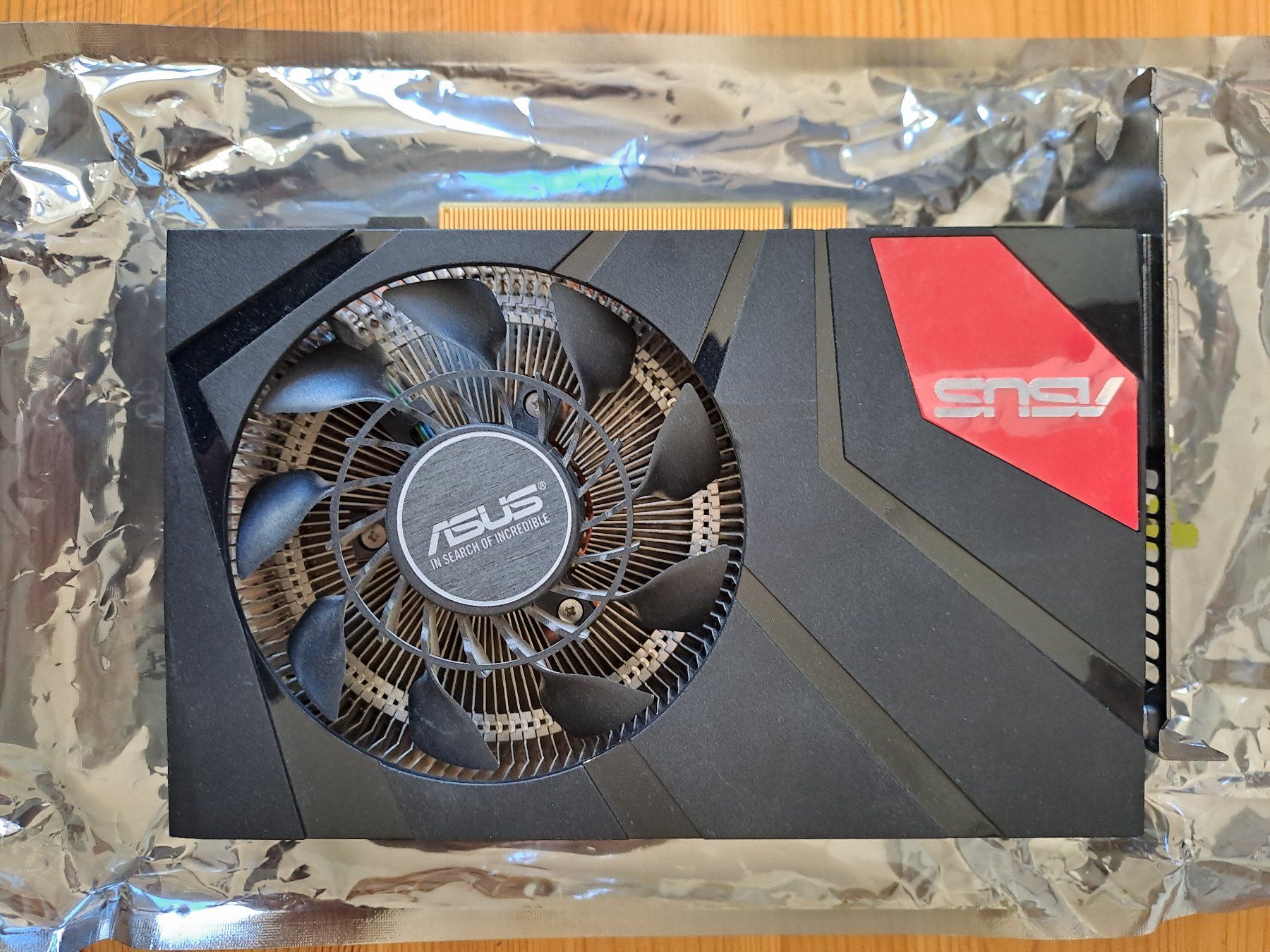 Asus Schede grafiche: Asus gtx 760 2gb – Usato da Biel/Bienne venduto da tes_xkq7