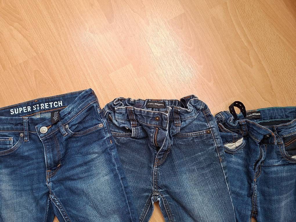 Hosen: Coole Jeans-Set (3 Stk.), Grösse: 128 – Gebraucht aus Wangen SZ von coni2204_10 1