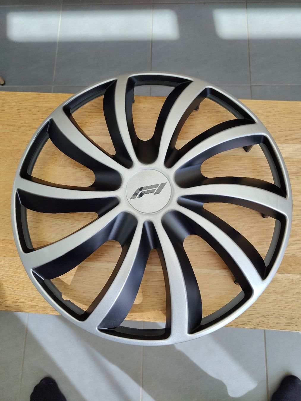 Tutti pezzi di ricambio auto: enjoliveur 14'' – Nuovo (secondo la descrizione) da Genève venduto da Rlele 1